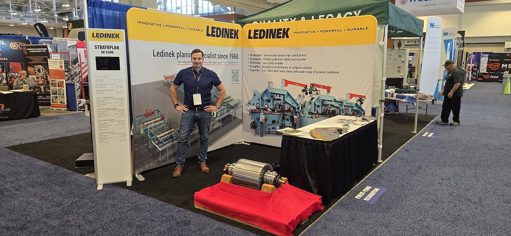 Jaka Bradač, območni vodja za področje Severne Amerike Predstavnike podjetja najdete na razstavnem prostoru 1236