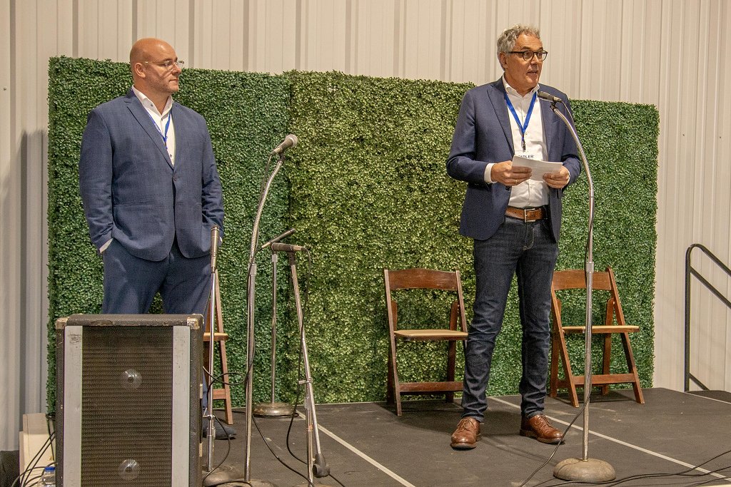 Photo_04_Left Mat Everhart, CEO of STADLER America LLC, and Willi Stadler, Co-CEO of the STADLER Group