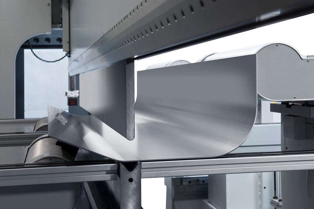 LVD wins contract to build heavy-duty custom press brake for commercial aerospace application